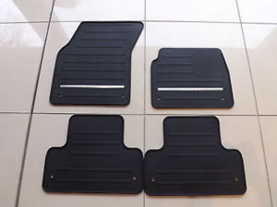 Image of LR045096, a 'RUBBER MAT SET - 4 PIECE - RIGHT HAND DRIVE - EVOQUE' part